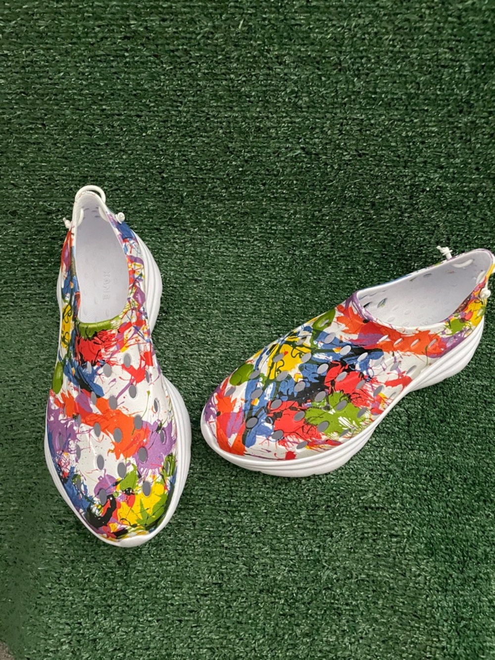 Kane Revive Active Recovery Shoes Men’s size 13 Multicolor